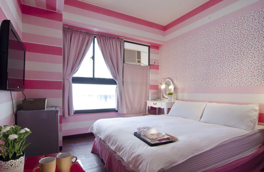Star Hostel Taichung Dış mekan fotoğraf