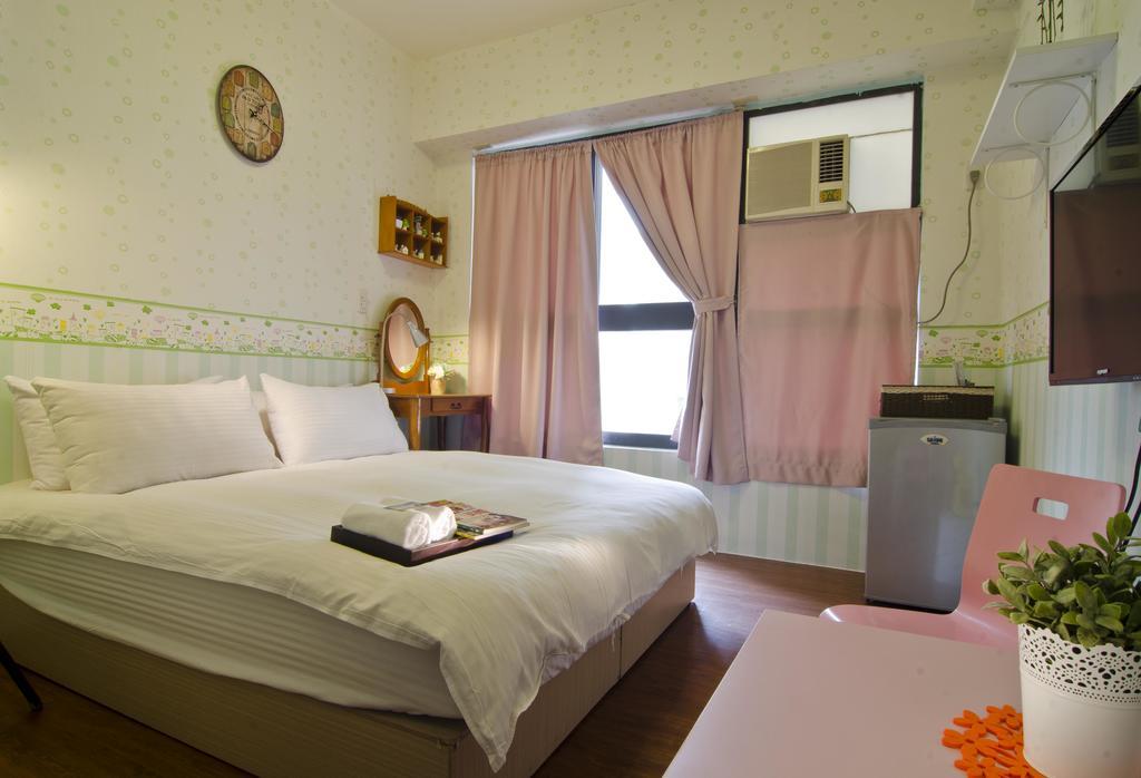 Star Hostel Taichung Dış mekan fotoğraf