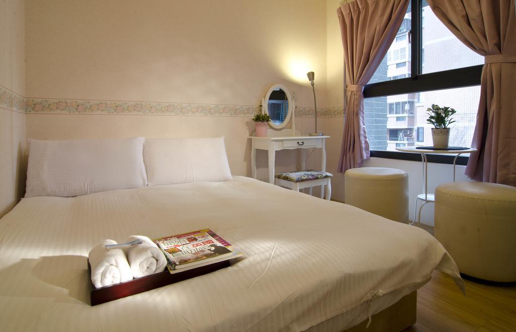 Star Hostel Taichung Dış mekan fotoğraf